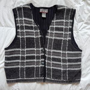 Vintage plaid knit sweater vest sz L preppy 90s check grunge witchy teacher